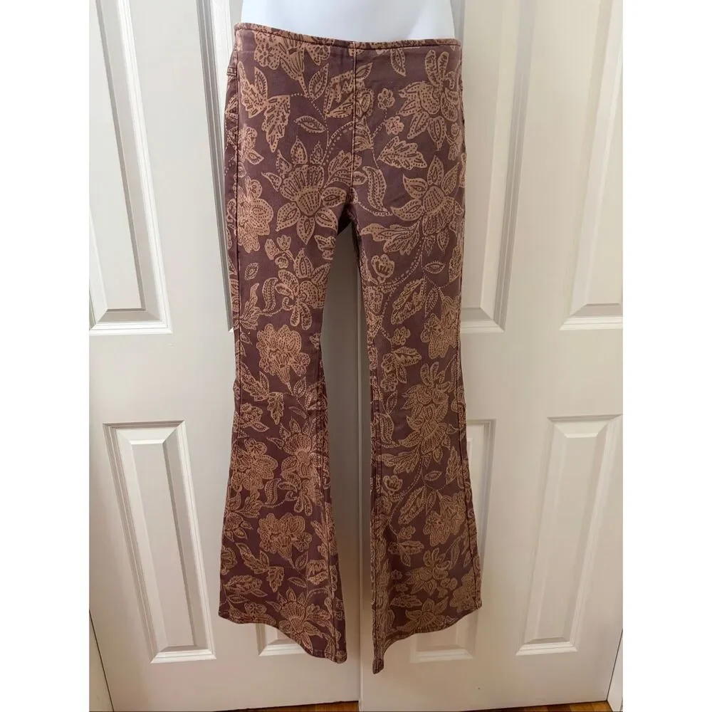 We The Free by Free People Penny Pull-on Printed flare pants - Picture 6 of 9